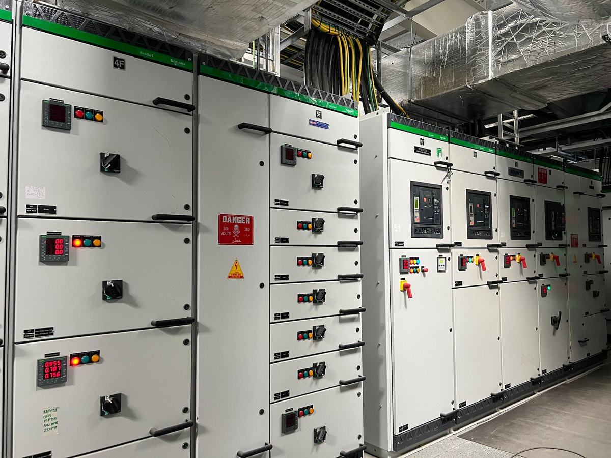 Electrical switchgear for critical infrastructure